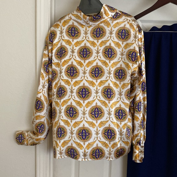 *NWT* ST JOHN COLLECTION Blue Knit Pants & Elegant 100% Silk Top Size 14 - Picture 2 of 7